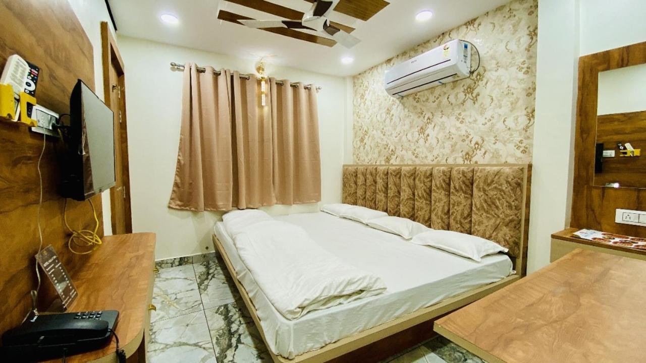 Hotel Malay Inn Ujjain Εξωτερικό φωτογραφία