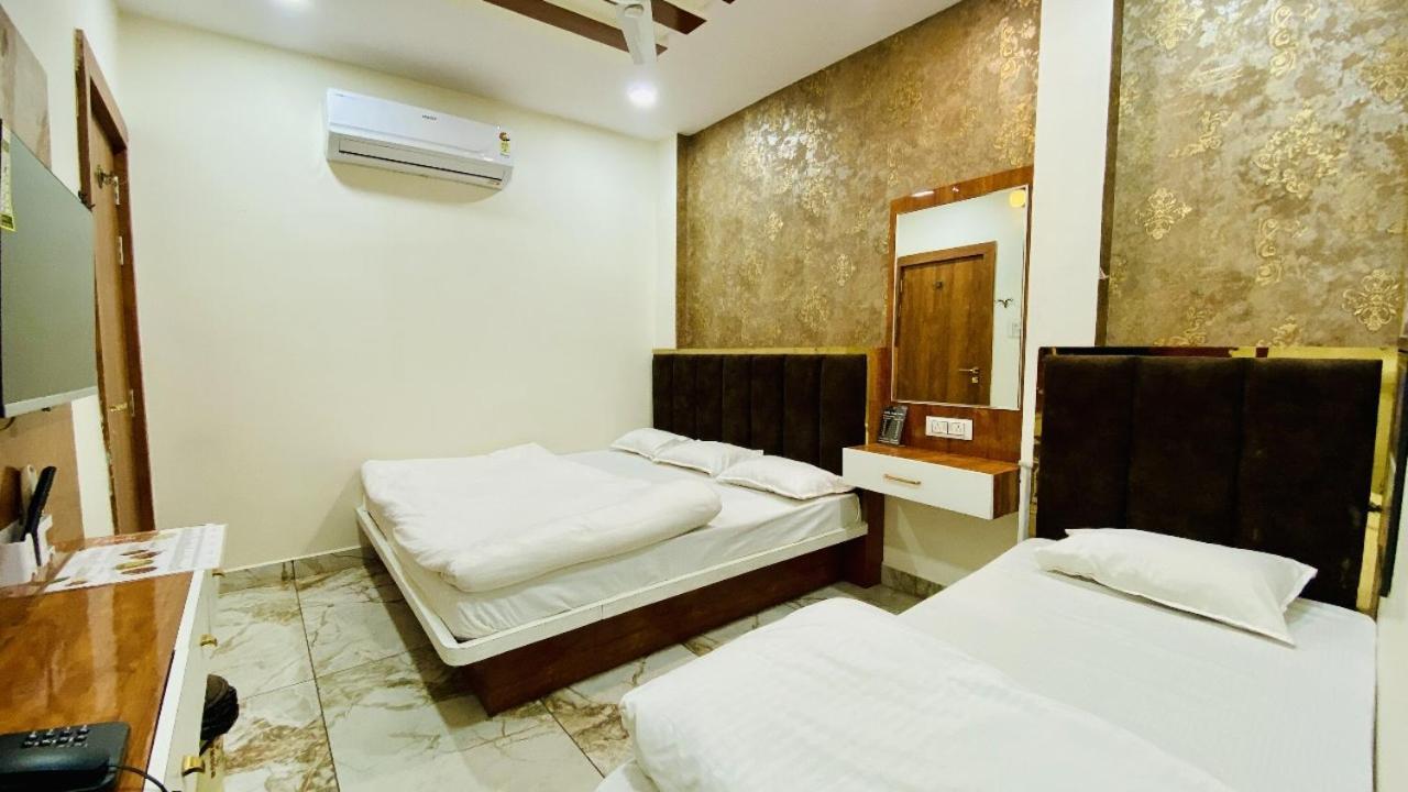 Hotel Malay Inn Ujjain Εξωτερικό φωτογραφία
