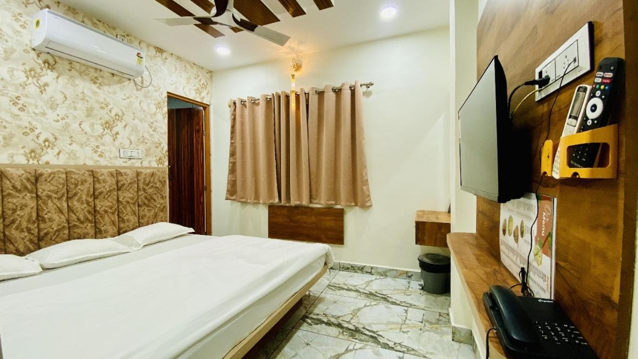 Hotel Malay Inn Ujjain Εξωτερικό φωτογραφία