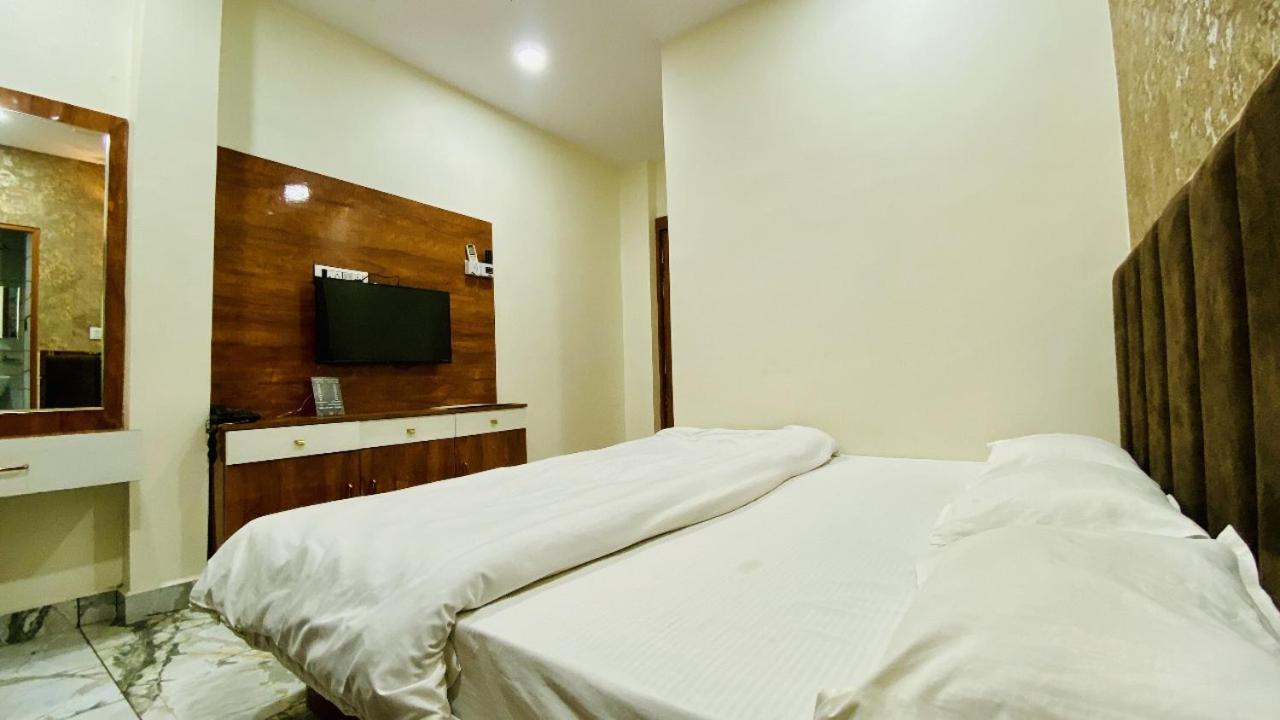 Hotel Malay Inn Ujjain Εξωτερικό φωτογραφία