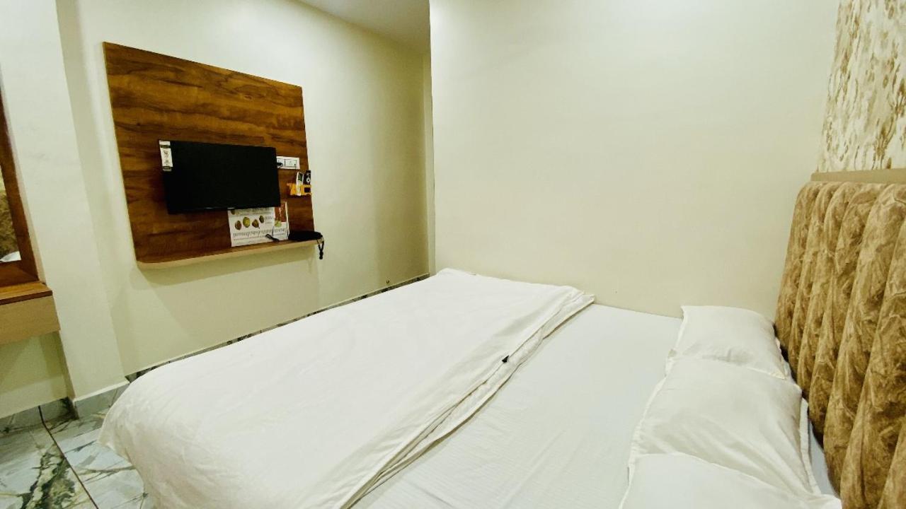 Hotel Malay Inn Ujjain Εξωτερικό φωτογραφία